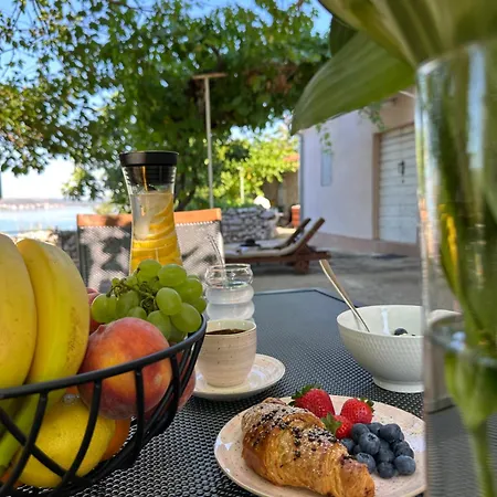 Luka & Iva Апартаменты *