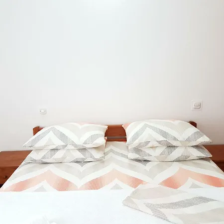 Luka & Iva Apartamento Šibenik